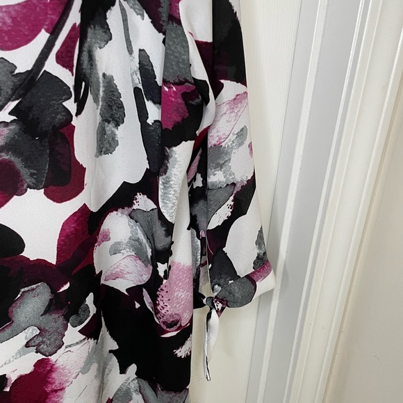 Avenue Floral Tunic Blouse, Size 18 - Picture 4 of 6